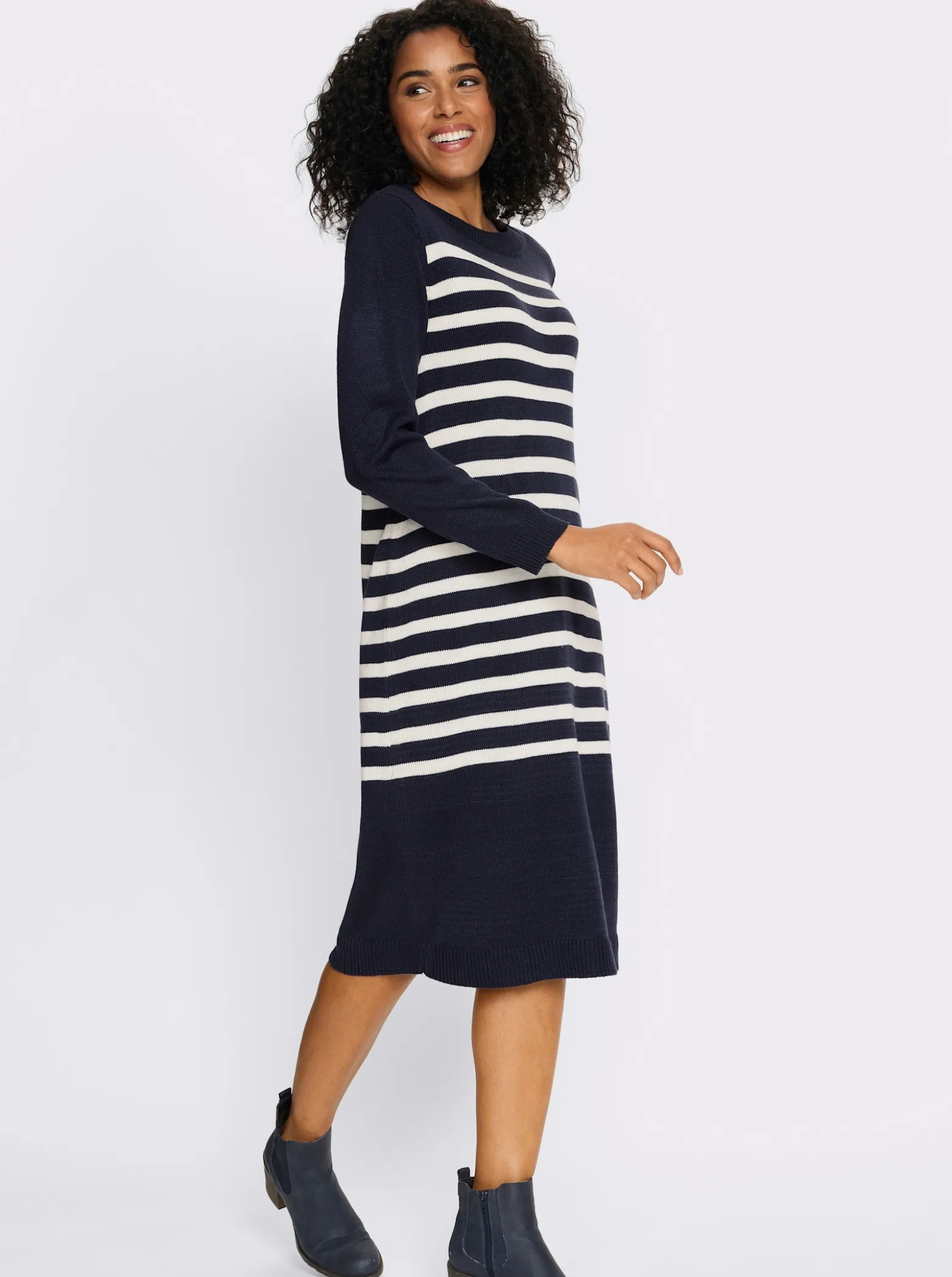 Strickkleid mit Kontraststreifen