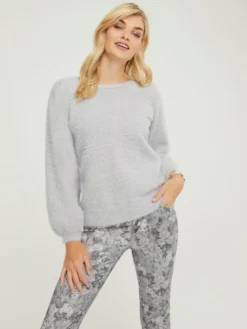 Strickpullover aus Flauschgarn