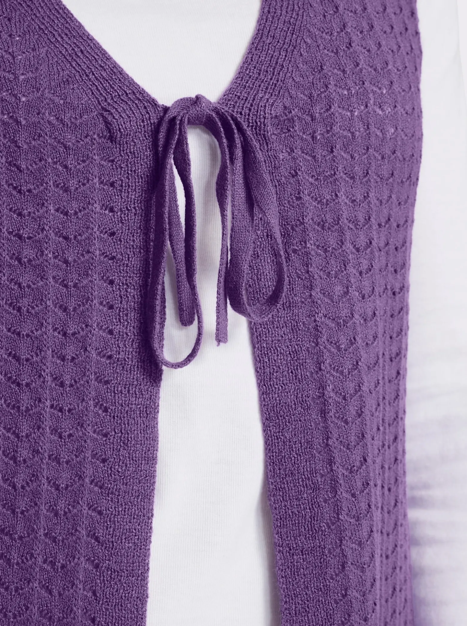 Strickweste mit Bindeband