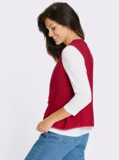 Strickweste mit Trachtenknöpfen