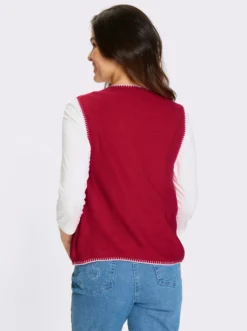 Strickweste mit Trachtenknöpfen