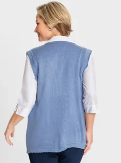 Strickweste mit Wellenabschlüssen