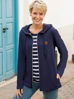 Sweatjacke mit Kapuze