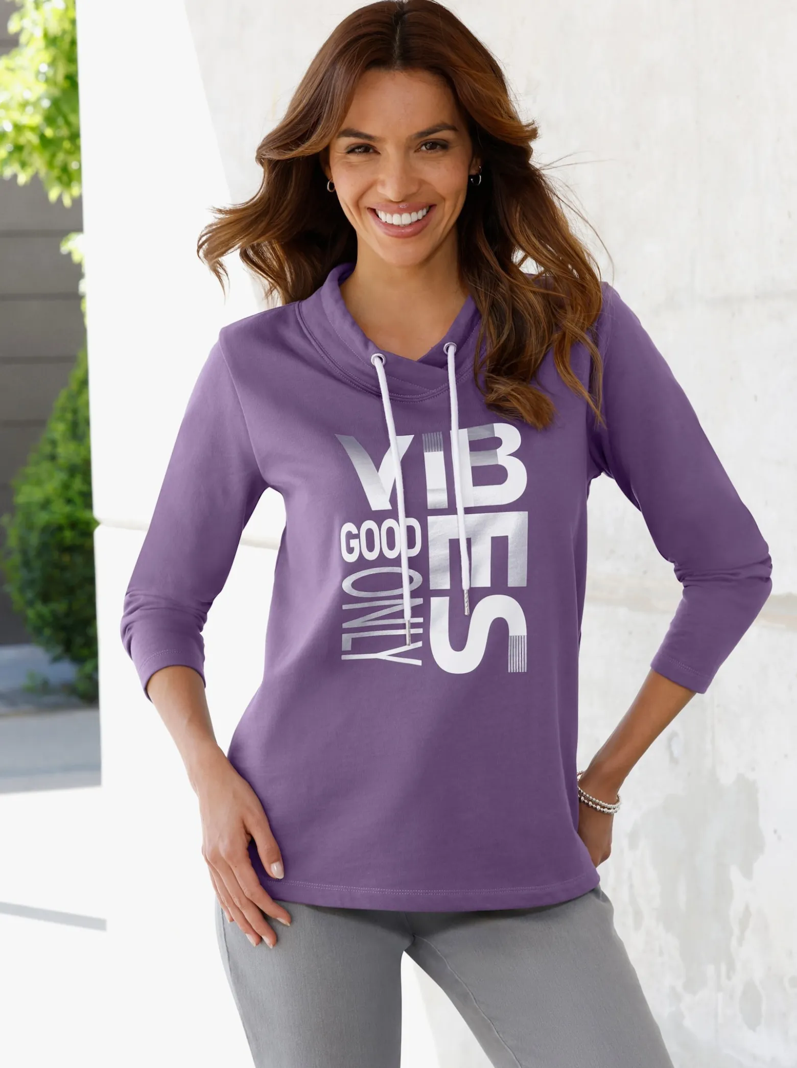 Sweatshirt mit überlappendem Ausschnitt