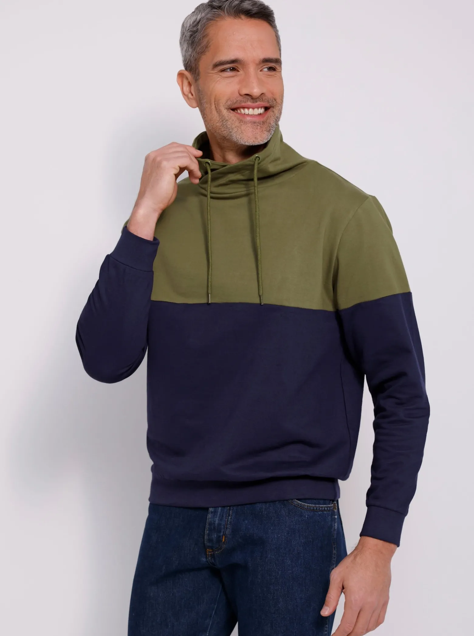 Sweatshirt mit überlappendem Stehkragen