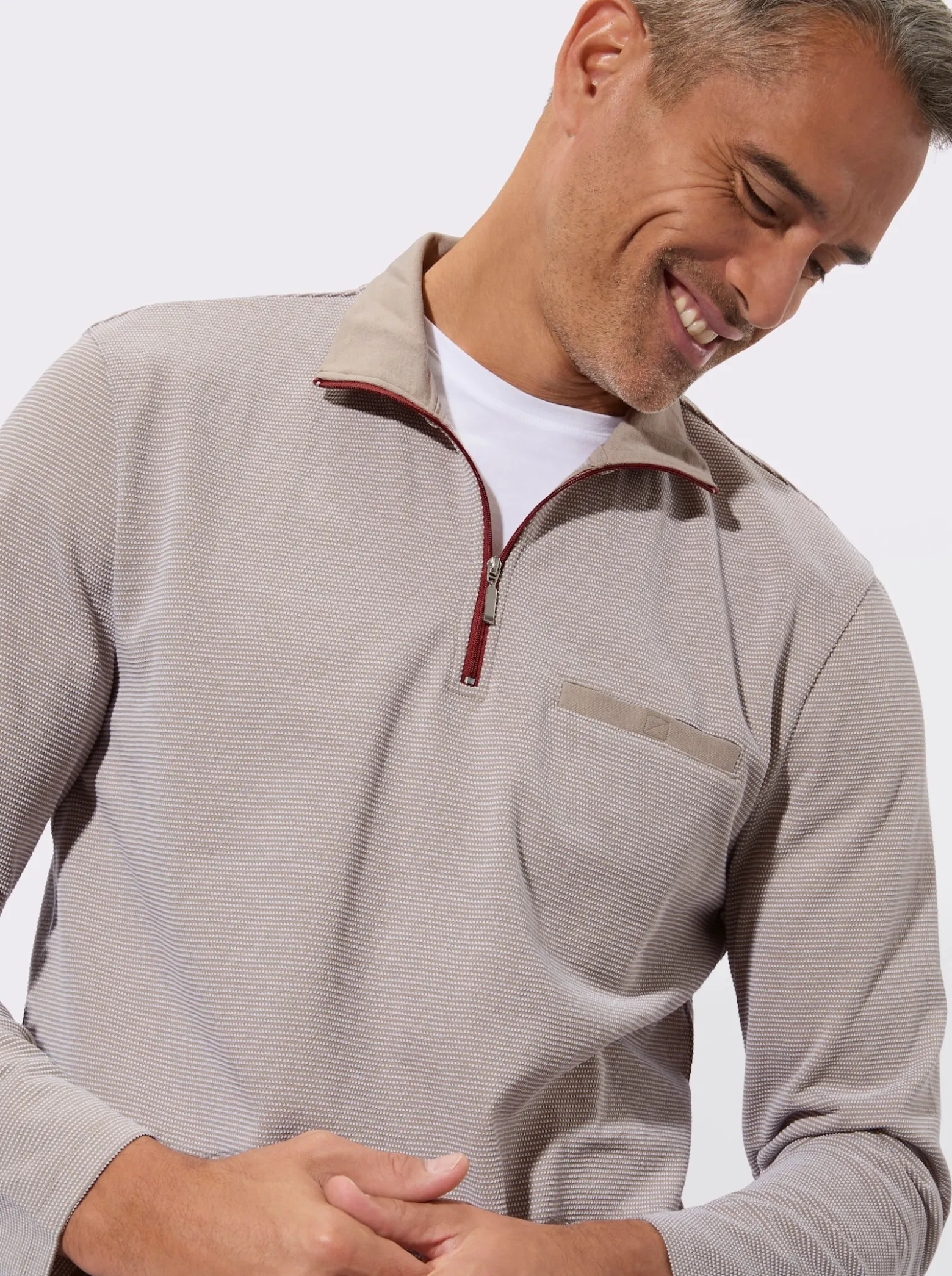 Sweatshirt mit Brusttasche