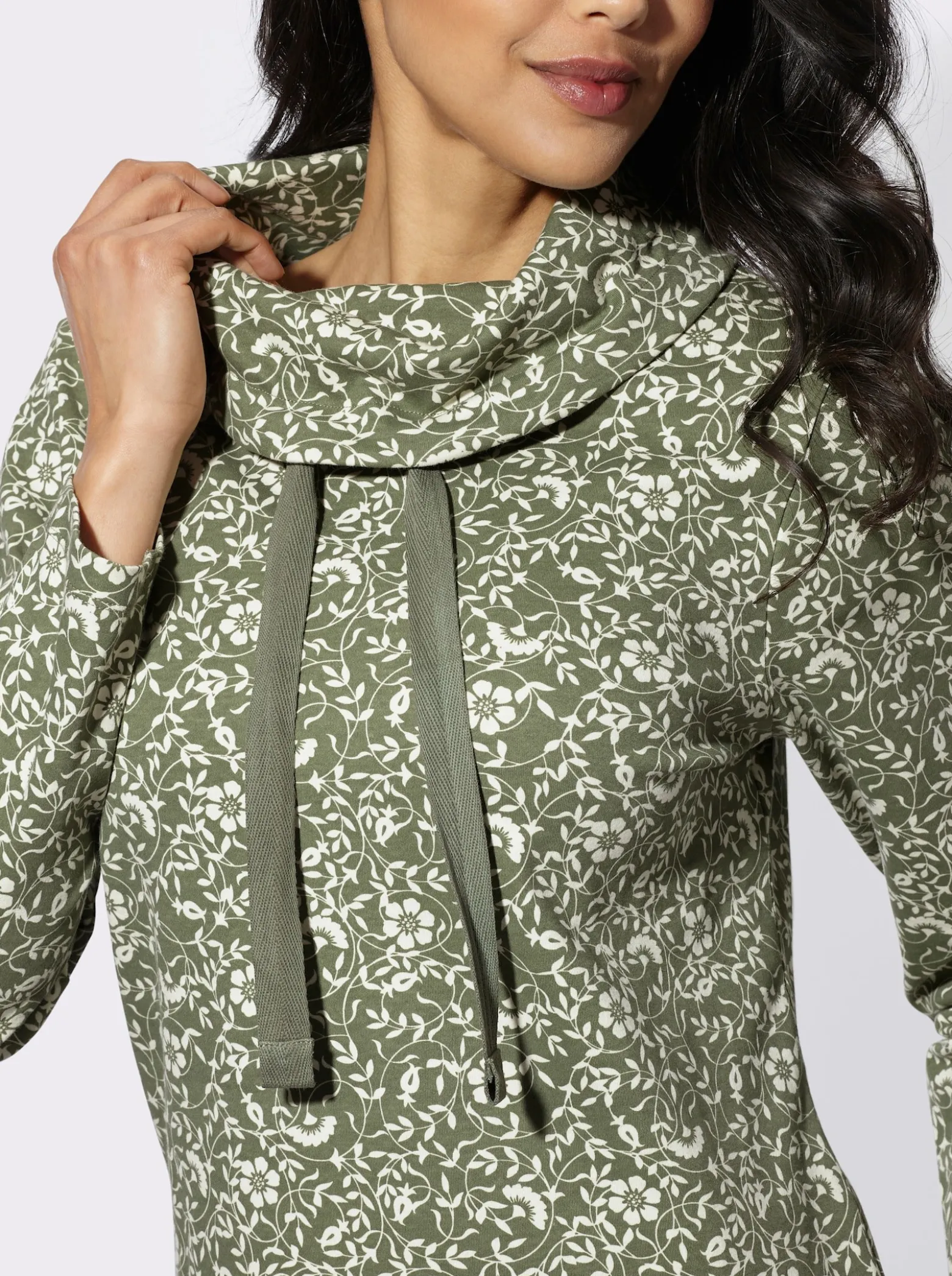 Sweatshirt mit weitem Rollkragen