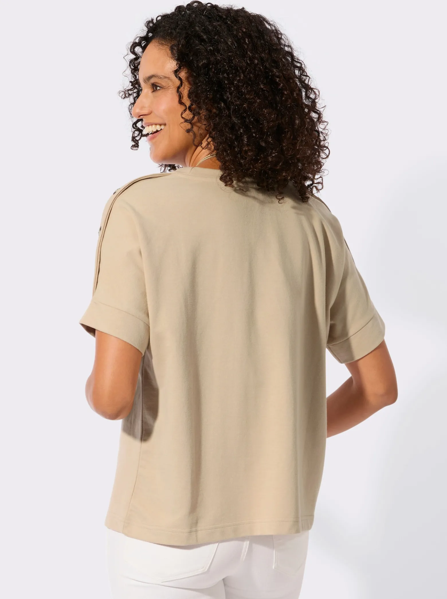 Sweatshirt mit Zierknöpfen an der Schulterpartie