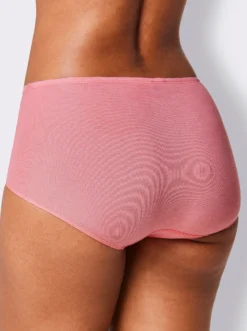 Taillenslip mit hoher Beinhöhe