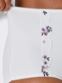 Taillenslip mit Mäusezähnchen-Borte