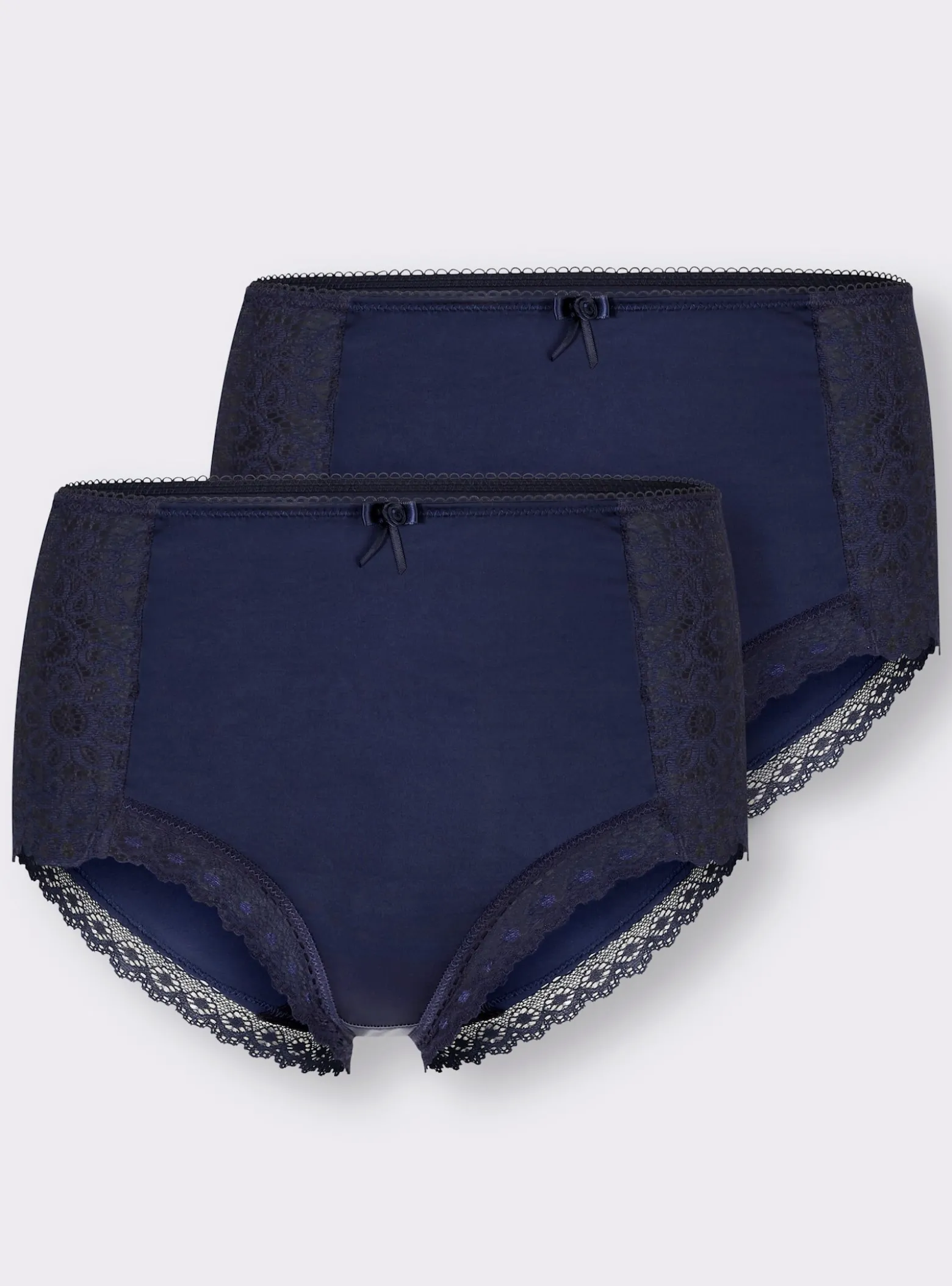 Taillenslip mit Spitzen-Details