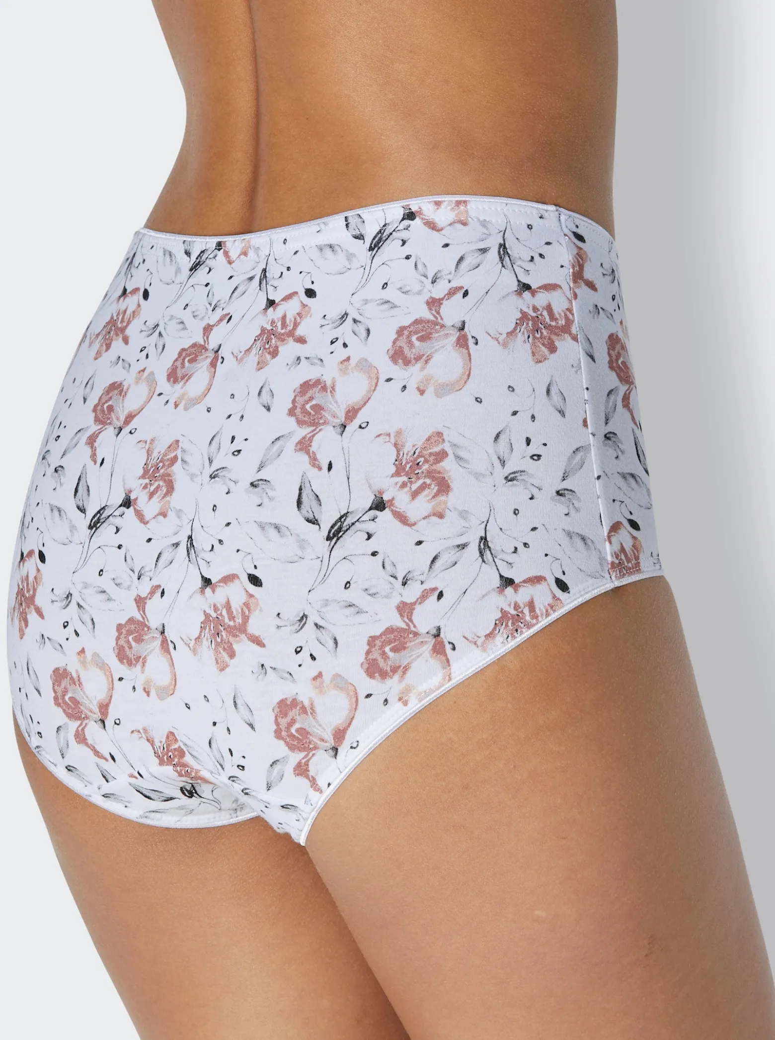 Taillenslip mit Zierschleife