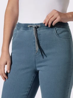 Thermojeans mit Rundum-Dehnbund