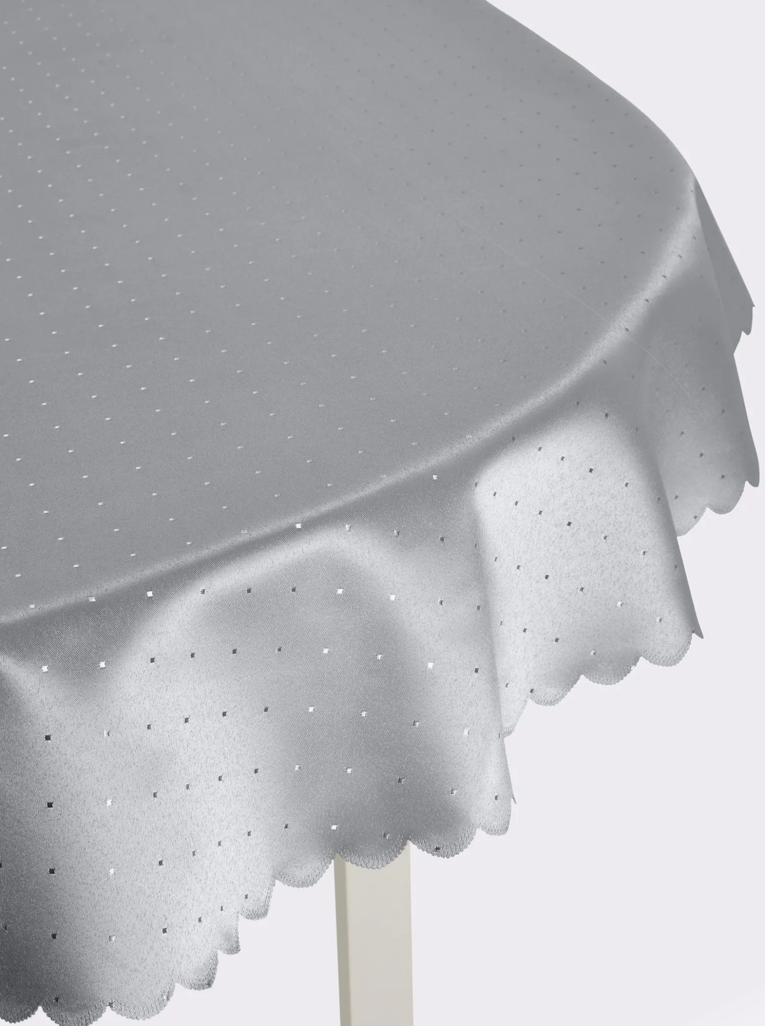 Tischdecke mit gebogtem Abschluss