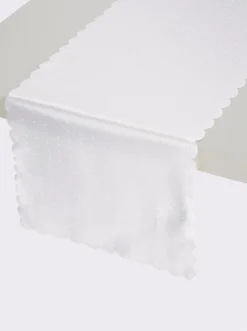 Tischdecke mit gebogtem Abschluss
