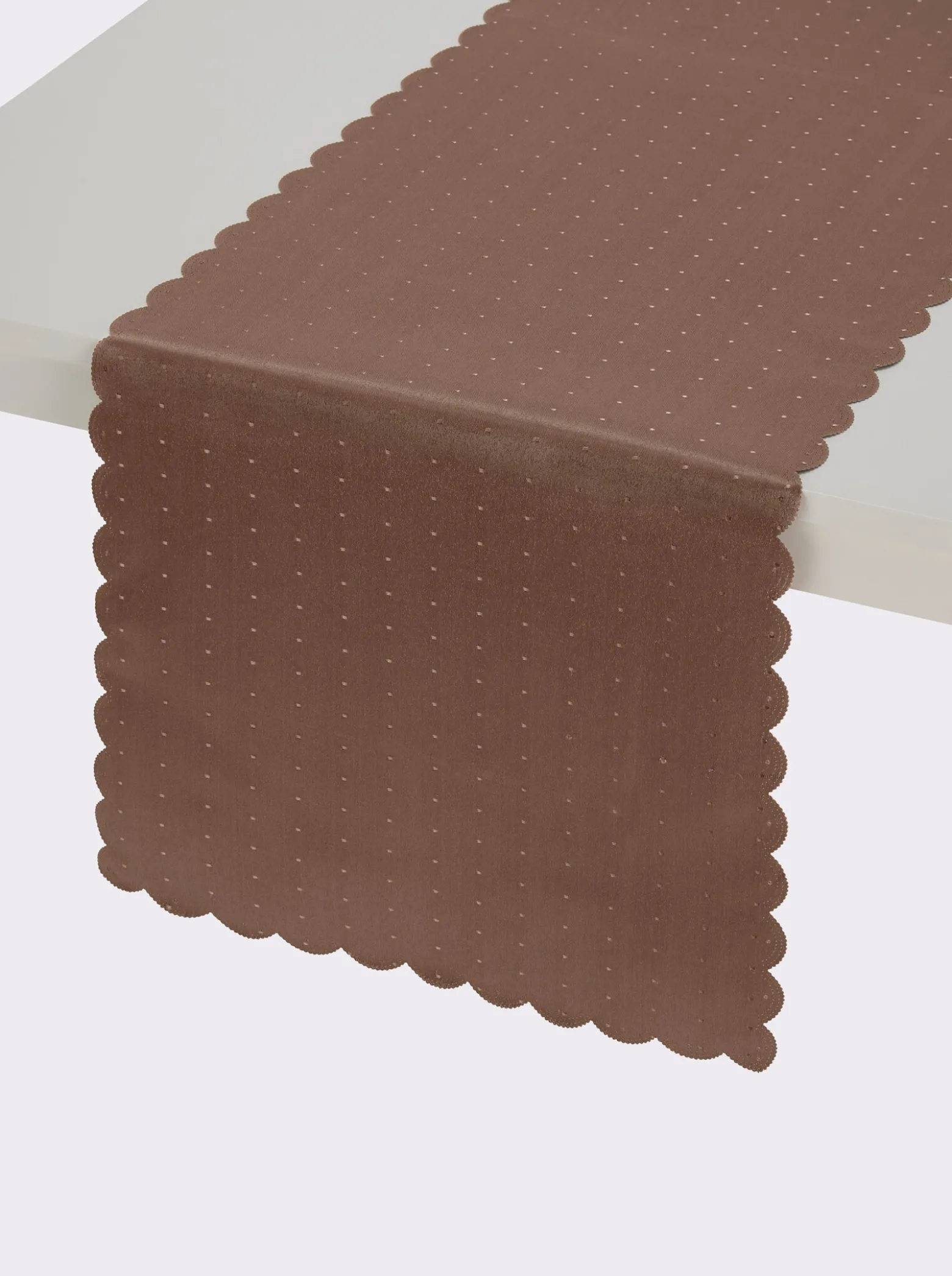 Tischdecke mit gebogtem Abschluss