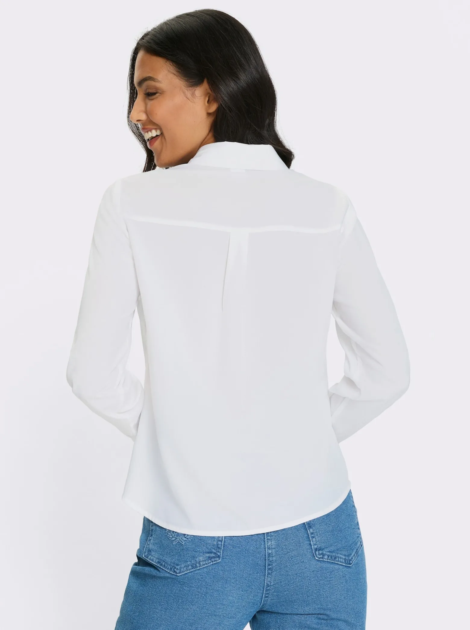 Trachtenbluse mit floraler Bordüre