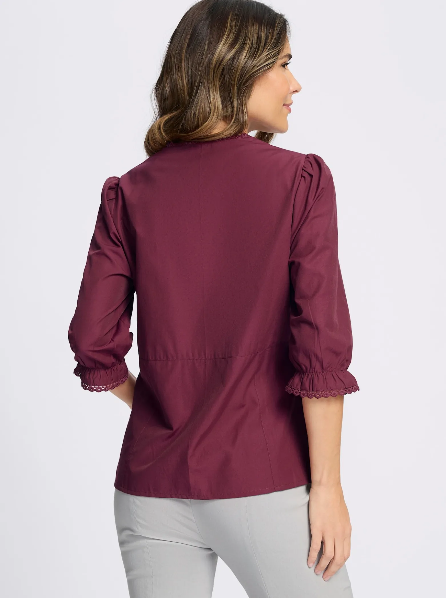 Trachtenbluse mit 3/4-langen Puffärmeln