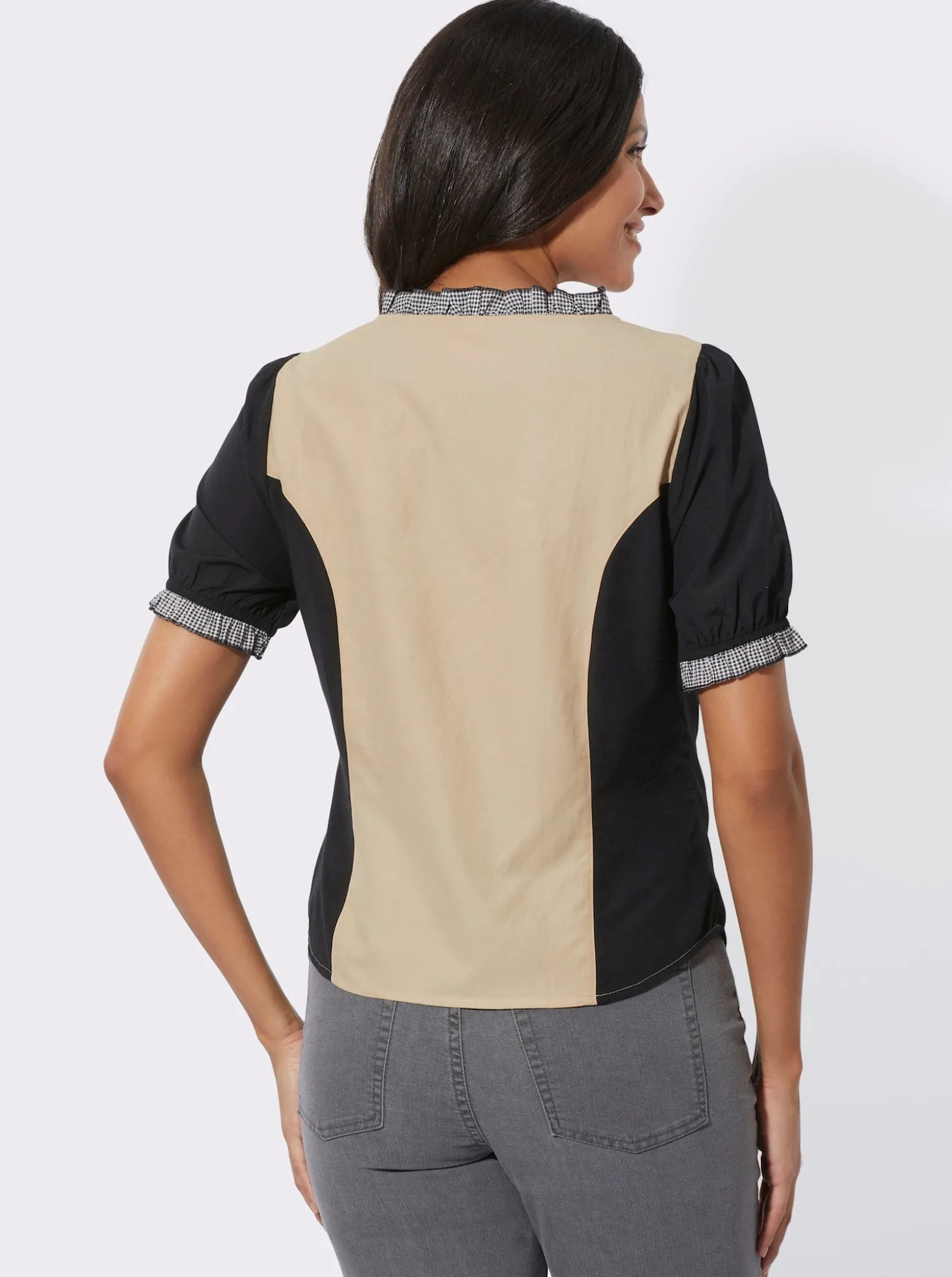 Trachtenbluse mit Rüschen