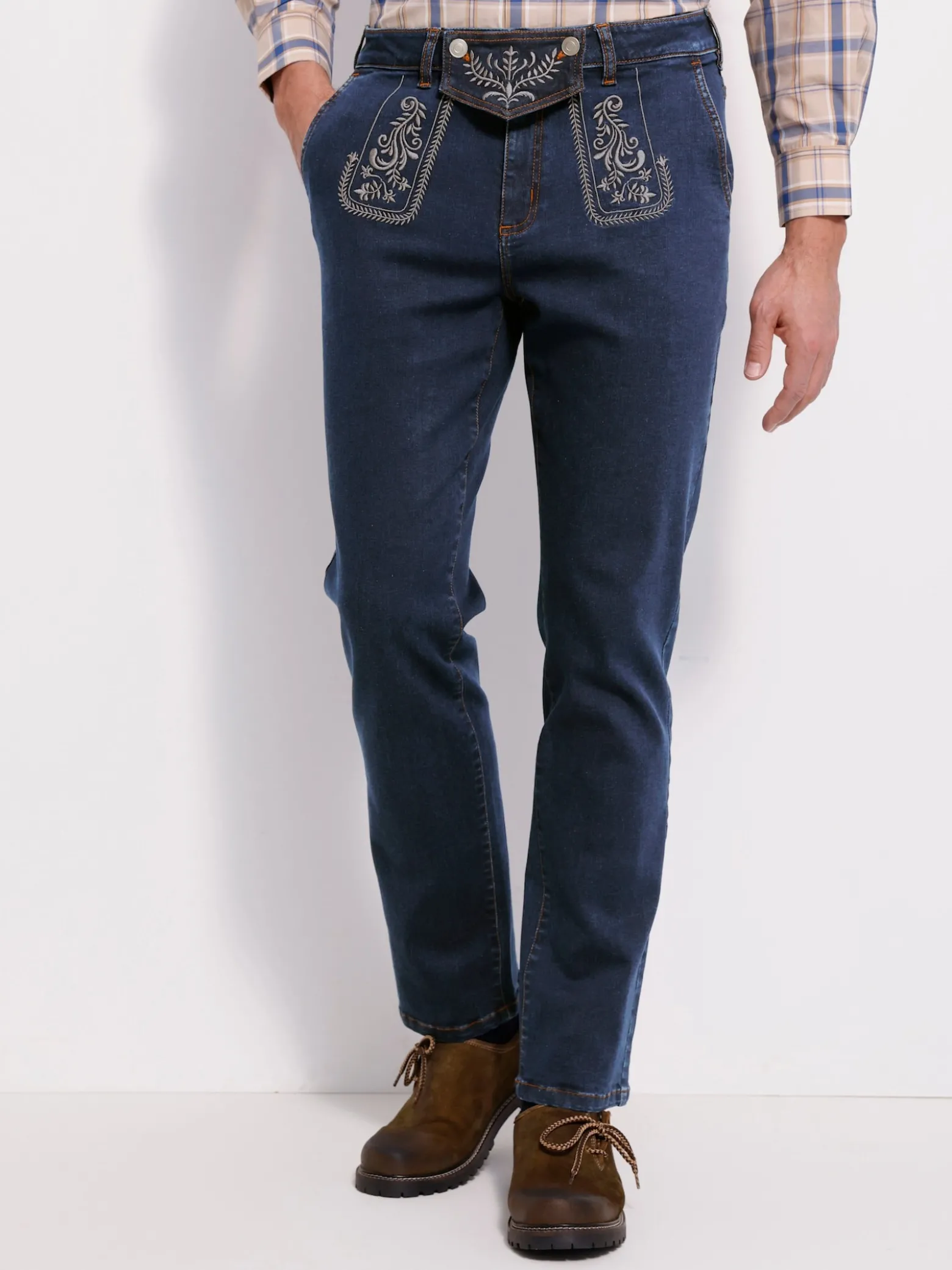 Trachtenjeans mit abnehmbarem Latz