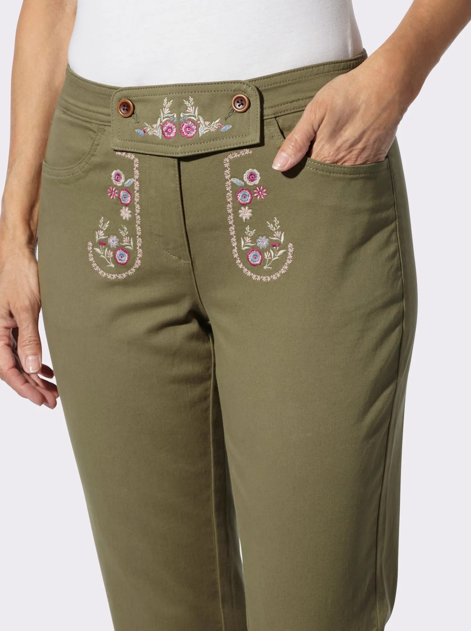 Trachtenjeans Zierriegel am Bund