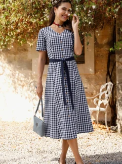 Trachtenkleid mit Bindegürtel
