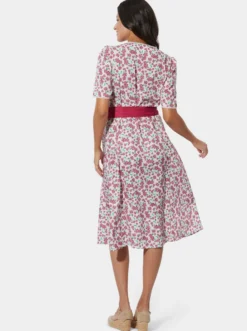 Trachtenkleid mit floralem Muster