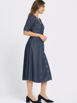 Trachtenkleid mit floraler Stickerei