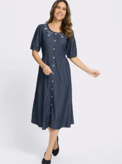 Trachtenkleid mit floraler Stickerei