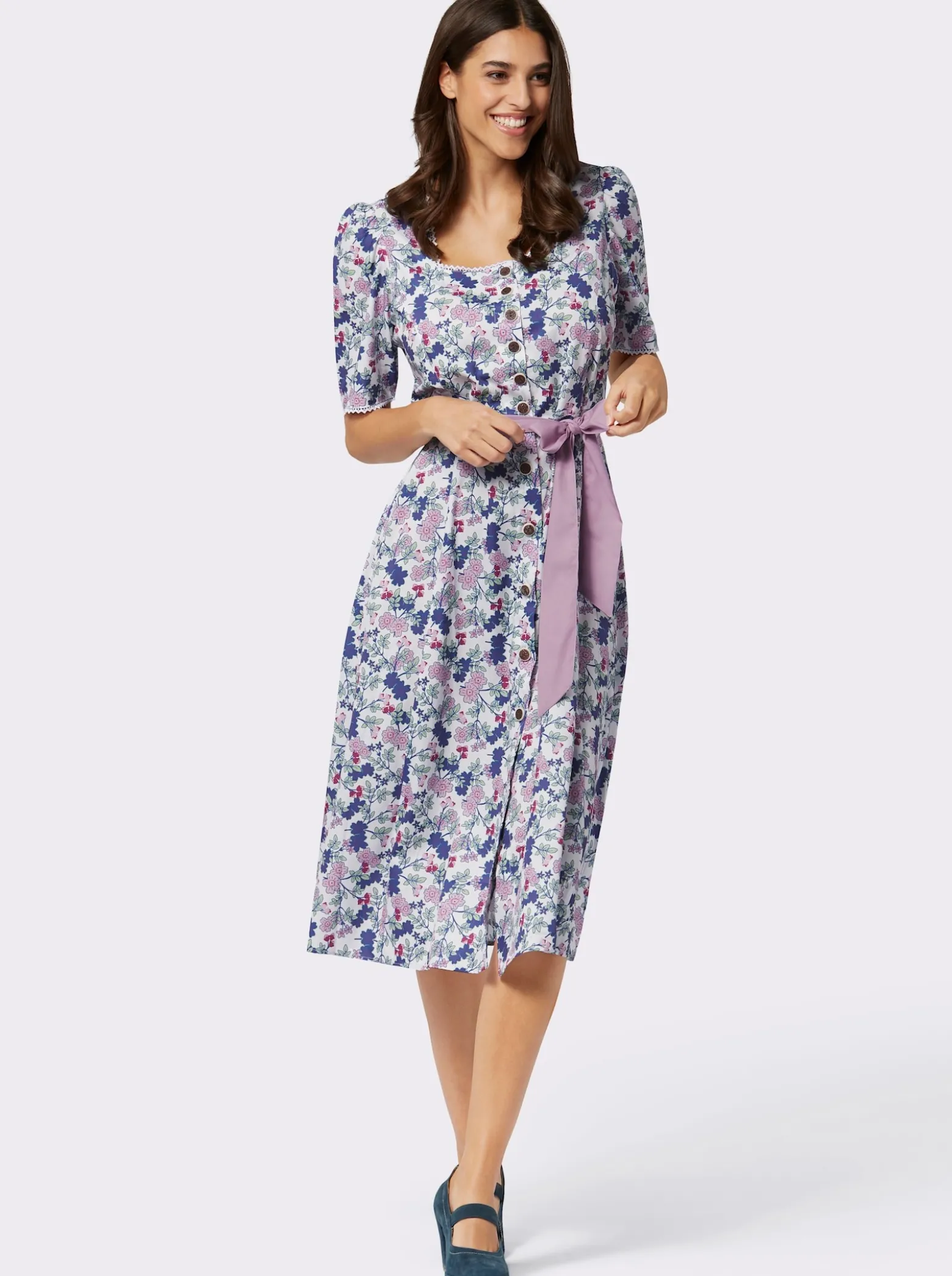 Trachtenkleid mit Karree-Ausschnitt