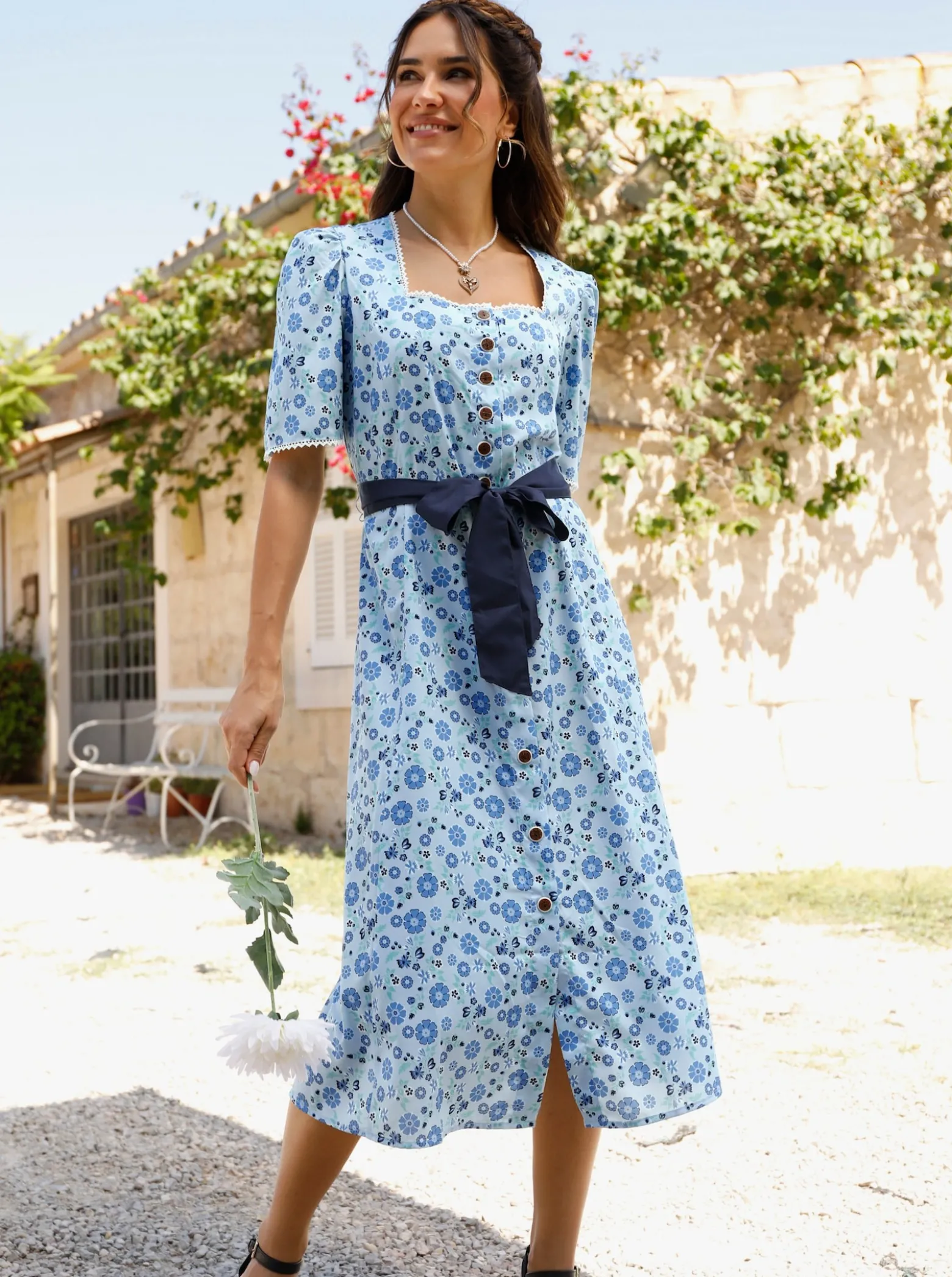 Trachtenkleid mit leichten Puffärmeln