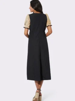 Trachtenkleid mit Stickerei