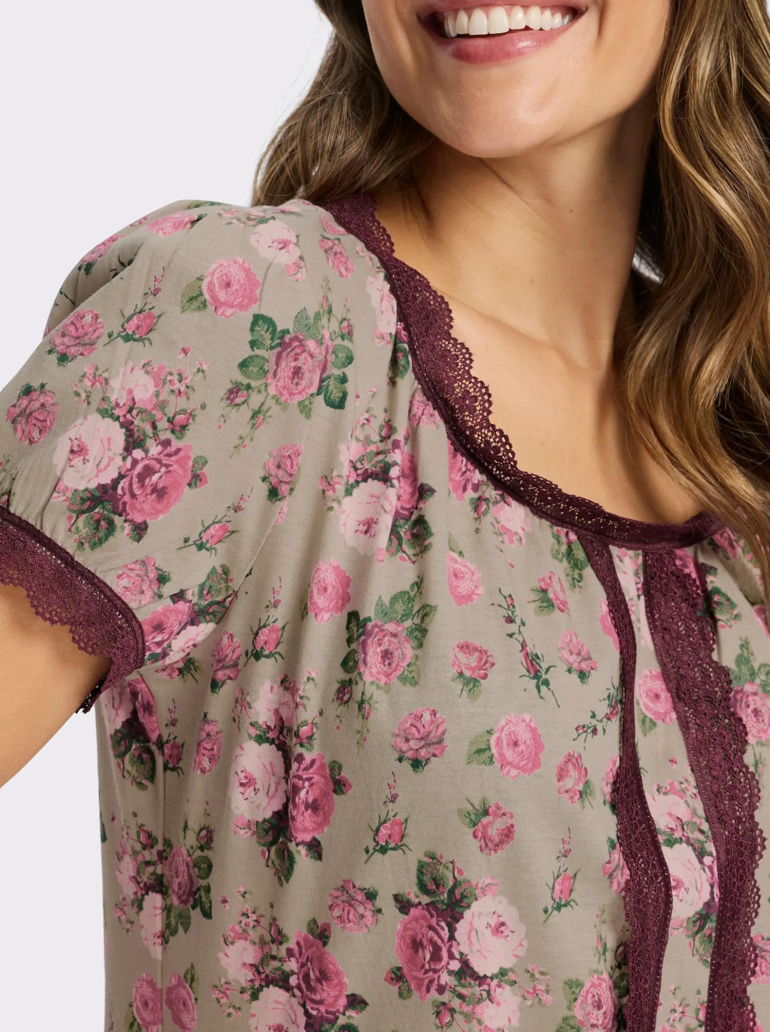 Trachtenshirt mit Spitzen-Details