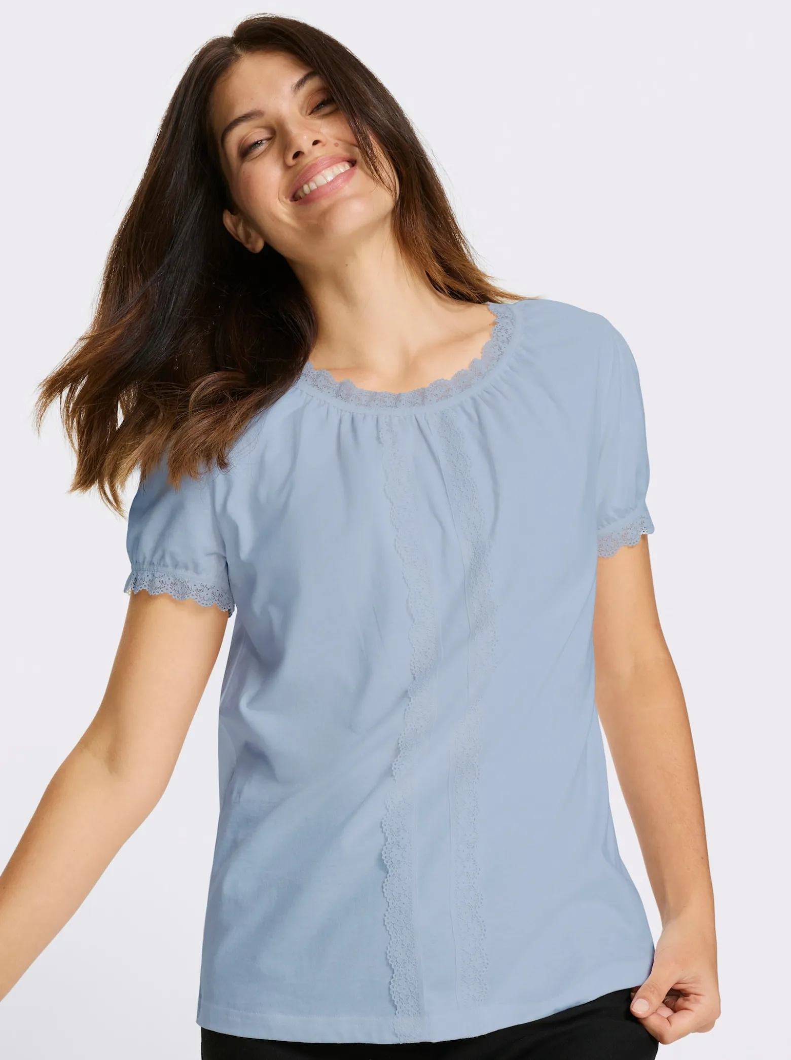 Trachtenshirt mit Spitzen-Verzierung