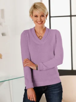 V-Ausschnitt-Pullover mit Rollkante
