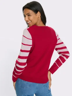 V-Ausschnitt-Pullover mit Streifen-Muster