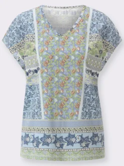 V-Shirt in Patch-Optik