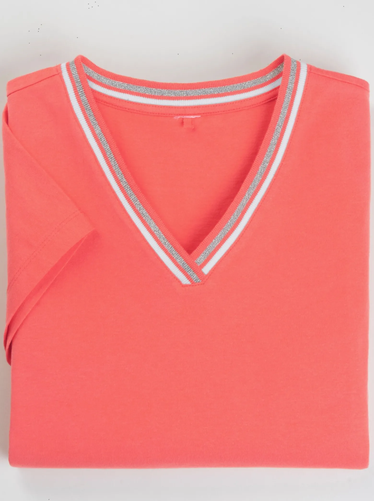 V-Shirt mit gerippten Ringel-Akzenten