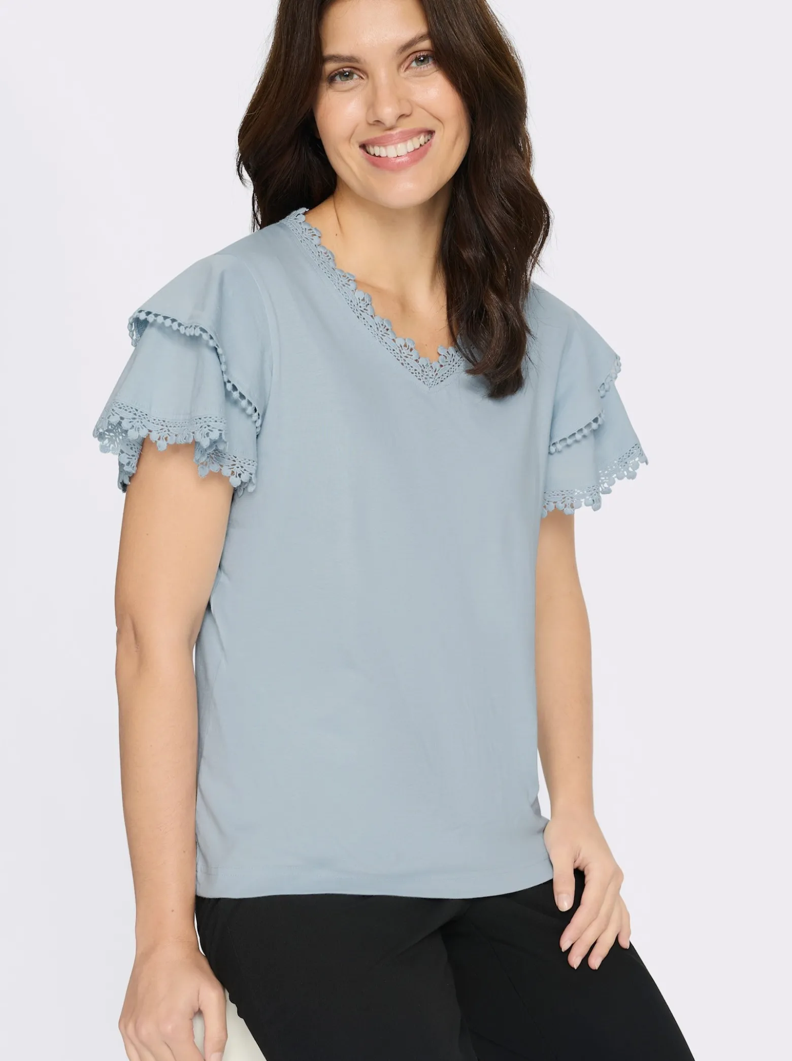 V-Shirt mit Spitzen-Details