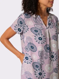 Webkleid in ornamentalem Dessin