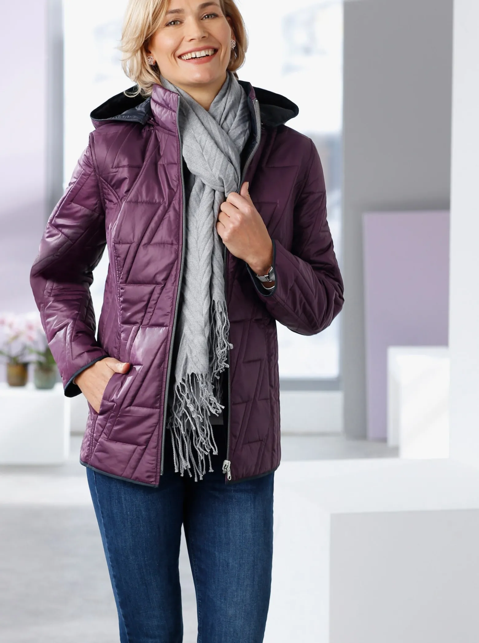 Wendejacke mit Kapuze, abzippbar
