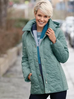 Winterjacke mit Schlingenknopf-Verschluss