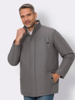 Winterjacke mit vielen Taschen