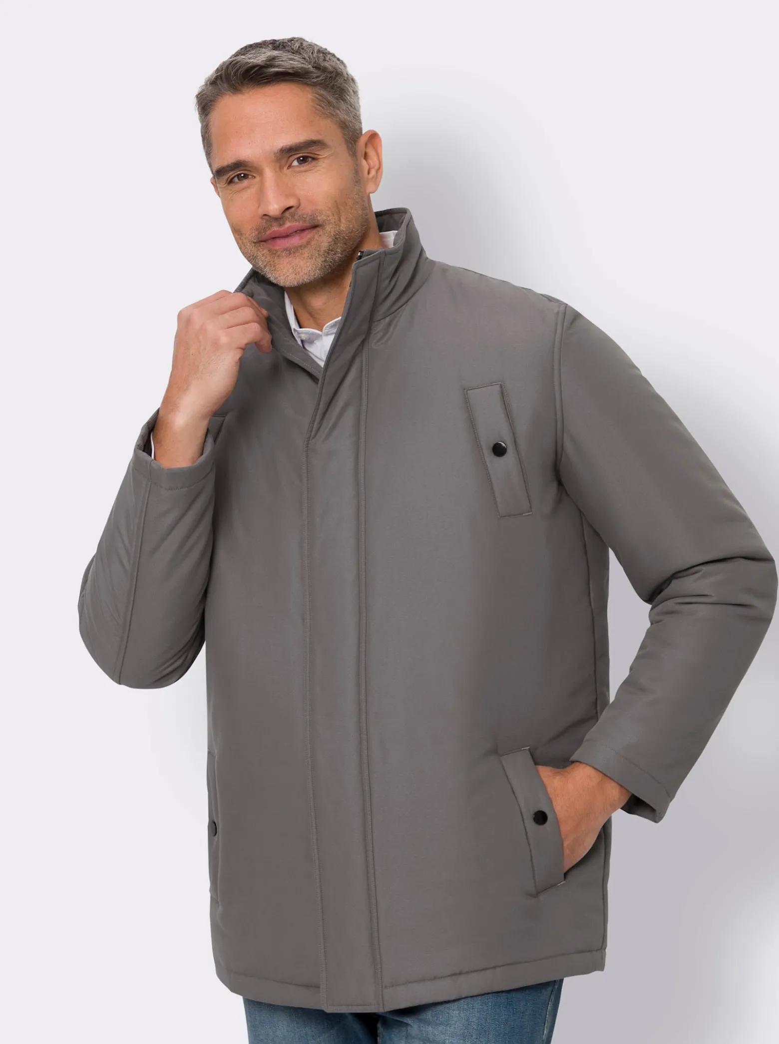 Winterjacke mit vielen Taschen