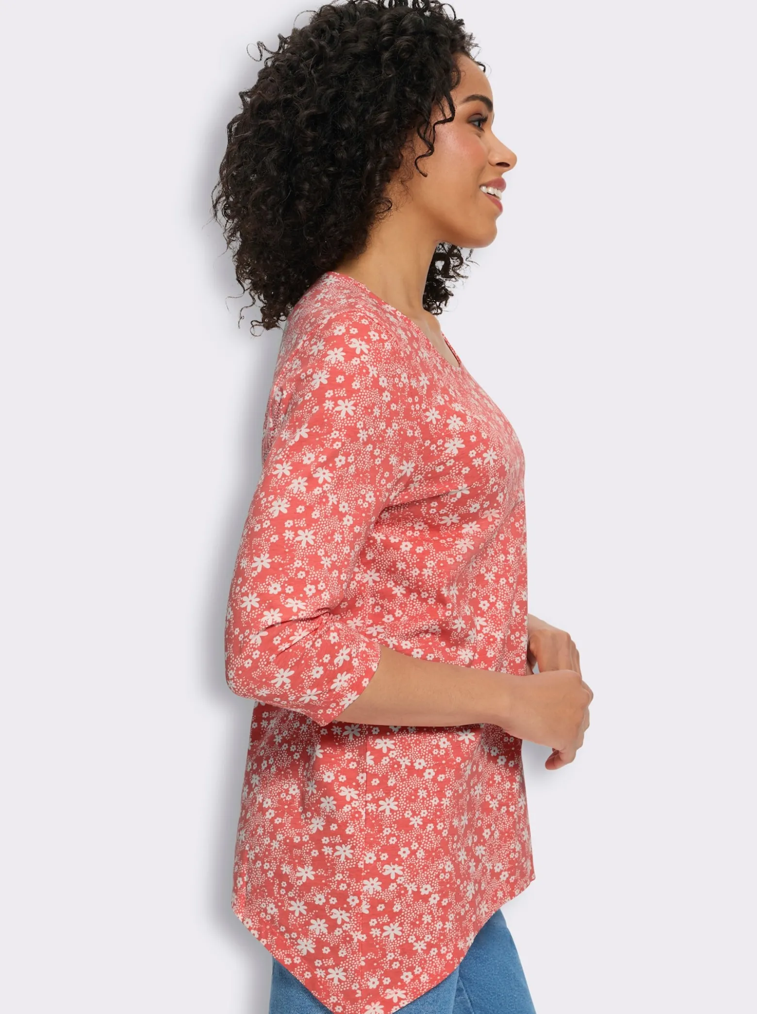 Zipfelshirt mit 3/4-Ärmeln, floral bedruckt