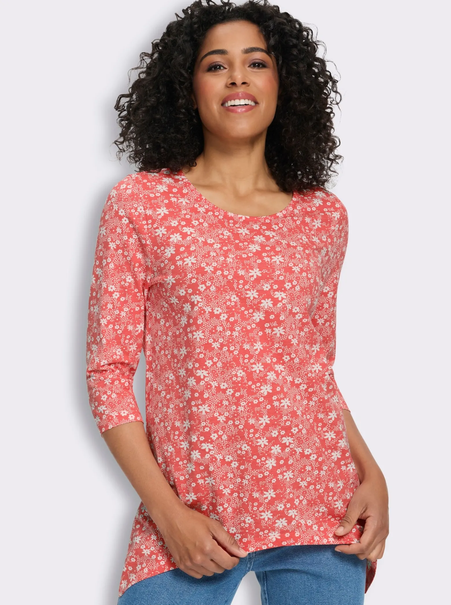Zipfelshirt mit 3/4-Ärmeln, floral bedruckt